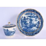 18th c. Caughley sucrier and cover in the Pagoda pattern and a matching saucer dish. Dish 21cm diam