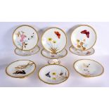 FOUR ROYAL WORCESTER AESTHETIC MOVEMENT PORCELAIN TAZZA together with similar plates. Largest 21 cm