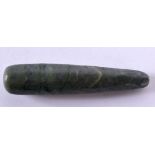 A RARE 19TH CENTURY NEW ZEALAND M?ORI TRIBAL TOOL. 12.5 cm long.