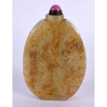 A CHINESE CARVED JADE SNUFF BOTTLE AND STOPPER 20th Century. 9 cm x 6 cm.