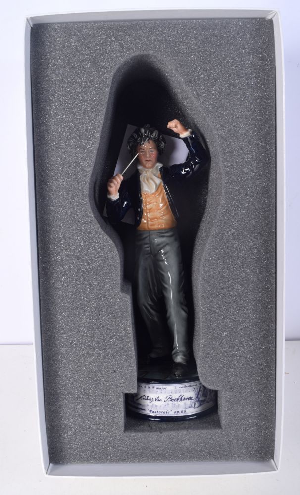 Boxed Royal Doulton figure Ludwig von Beethoven HN5195 28 cm. - Image 5 of 5