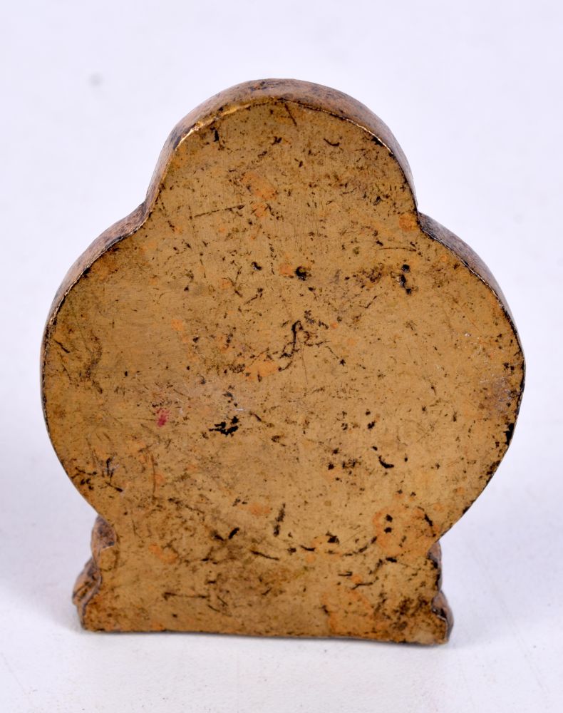 A Tibetan bronze Buddha 7 cm - Image 3 of 4
