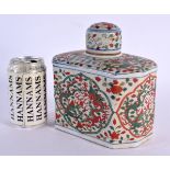 A CHINESE WUCAI PORCELAIN TEA CADDY AND COVER 20th Century. 18 cm x 15 cm.