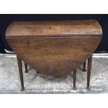 A Circa 1780 oak 2 drawer gateleg table 88 x 119 x 94 cm