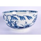 18th c. Worcester uncommon bowl painted with the ‘Candle Fence’ pattern in under glaze blue. 12cm d