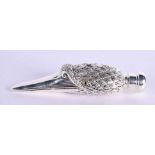 A SILVER SWAN HEAD SCENT BOTTLE. 59 grams. 9.5 cm x 2.5 cm.