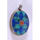 A CONTINENTAL SILVER, TURQUOISE AND CORAL PENDANT. Stamped 925, 4.5cm x 2.9cm