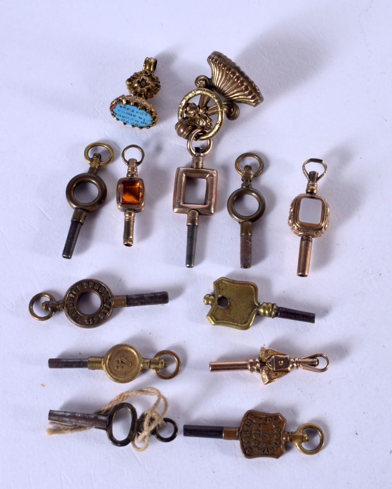 A QUANTITY OF OLD POCKET WATCH KEYS. (12)