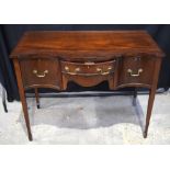 A small mahogany ladies 3 drawer dressing table 80x 58 x 107 cm
