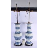 A LARGE PAIR OF LATE 19TH CENTURY CHINESE BLUE AND WHITE VASES Late Qing. 63 cm high.