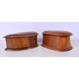A PAIR OF VINTAGE CARVED WOOD BOXES AND COVERS. 18 cm x 10 cm.