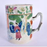 A CHARMING 19TH CENTURY CHINESE FAMILLE ROSE CANTON MUG Qing, of smaller than normal proportions. 10