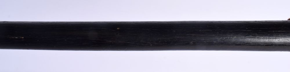 A 19TH CENTURY FIJIAN TRIBAL CARVED WOOD CLUB. 74 cm long. - Image 4 of 6