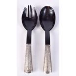 A set of horn serving spoons with embossed silver handles 20 cm (2)