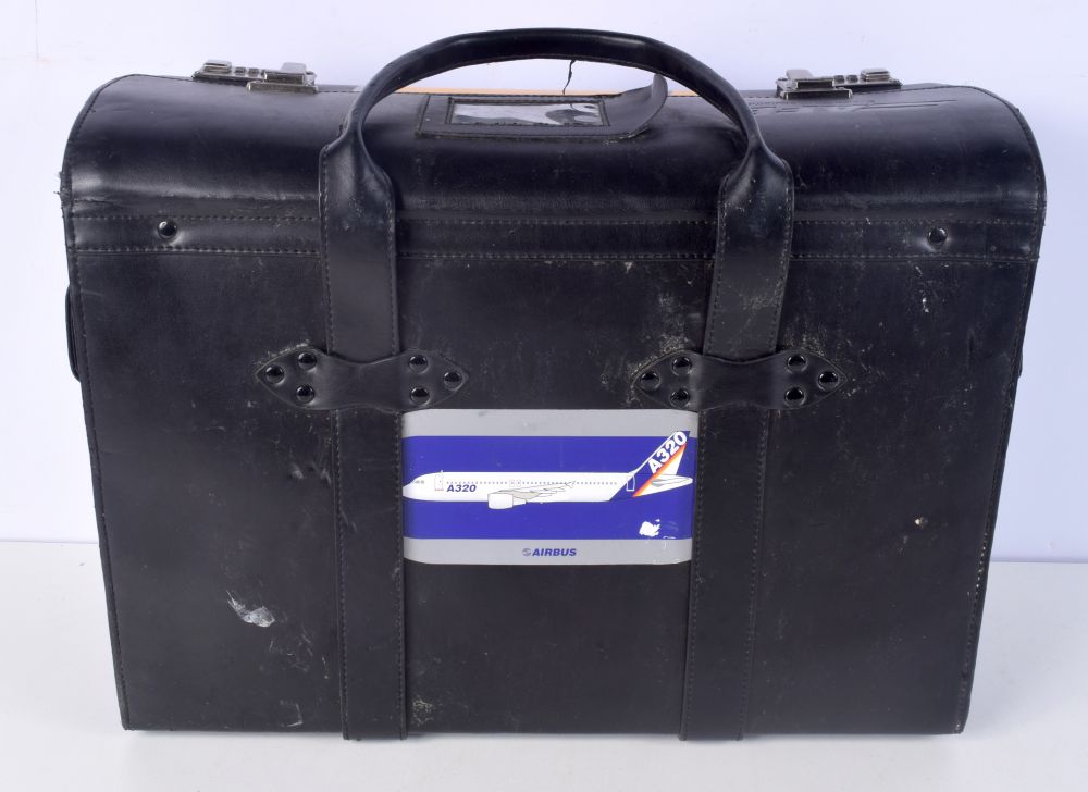 A vintage aviation industry Airplan Flight equipment bag 35 x 47 cm. - Image 2 of 5