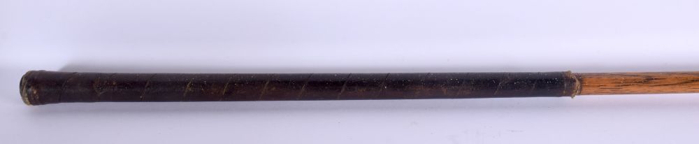 A D & W AUCHTERLONIE OF ST ANDREWS PERSIMMON WOOD DRIVING GOLF CLUB with hickory shaft. 110 cm long. - Image 7 of 8