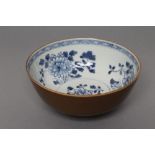 A NANKING CARGO PORCELAIN SMALL BOWL of circular form, the interior painted in underglaze blue