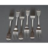 A SET OF SIX GEORGE IV SILVER DESSERT FORKS, maker Barber, Cattle & North, York 1825, in Fiddle