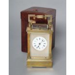 A FRENCH BRASS CASED CARRIAGE CLOCK, the twin barrel repeater movement with platform escapement