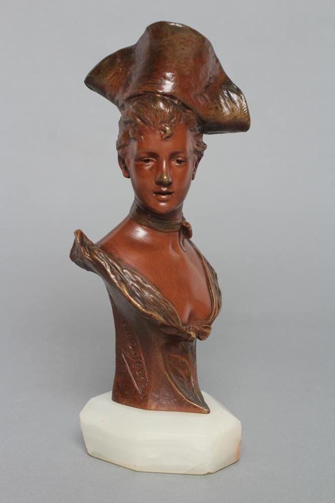 AFTER GEORGES VAN DER STRAETEN (Belgian 1856-1941), a bronze bust of a stylish young lady wearing - Image 2 of 5