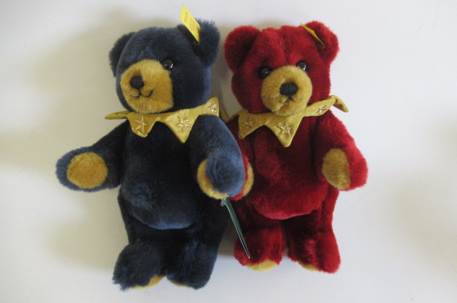 Six Steiff collector's teddy bears, including a three colour Classic, two jesters and a Good Luck - Image 3 of 4