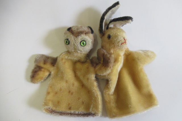 Five vintage plush puppets, possibly Steiff, comprising a lion, an owl, a rabbit, a fox and a bear - Image 3 of 3