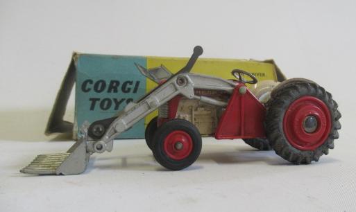 Corgi 57 Massey Ferguson tractor with shovel, box AF, model F