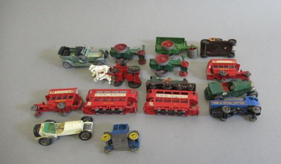 Unboxed Matchbox Models of Yesteryear, first issue models including steam roller, traction