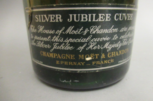 One bottle 1977 Moet & Chandon Silver Jubilee Cuvee - Image 2 of 3