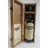 One bottle Midleton very rare Irish whiskey, bottled in 1994, bottle no. 25603, boxed (foil has been
