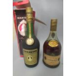 2 bottles of cognac, comprising 1 bottle Napoleon cognac, reserve de L'Aiglon, and 1 boxed Martell