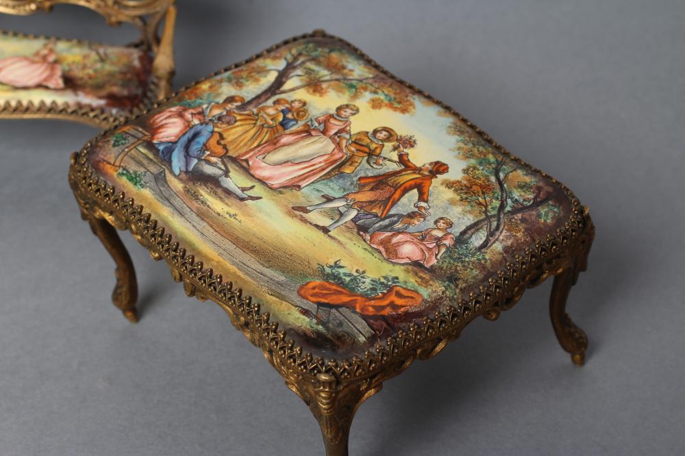 AN AUSTRIAN GILT METAL AND ENAMEL MINIATURE BOUDOIR SET, painted in colours with figures in 18th - Image 4 of 6