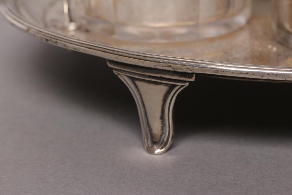 A GEORGE III FOUR BOTTLE CRUET, possibly by Joseph Scammell, London 1794, the plain oval stand - Image 5 of 5