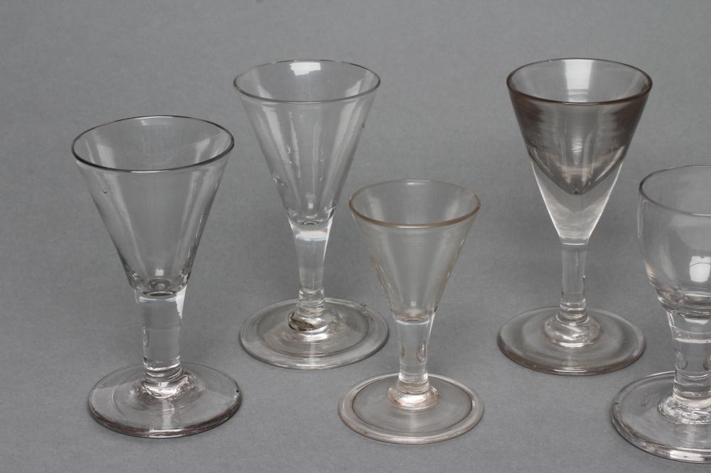 A COLLECTION OF TEN DRAM AND OTHER GLASSES, late 18th century and later, several with a folded foot, - Image 4 of 4