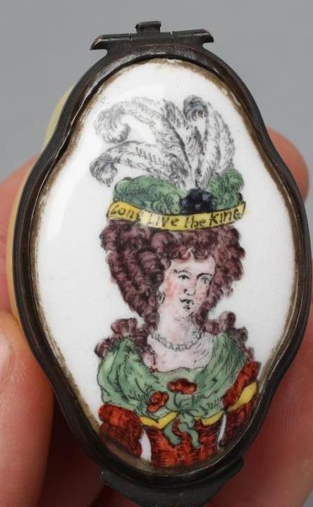 A STAFFORDSHIRE STYLE ENAMEL BOX, late 19th century, of shaped oval form, the cover painted with the - Image 2 of 4