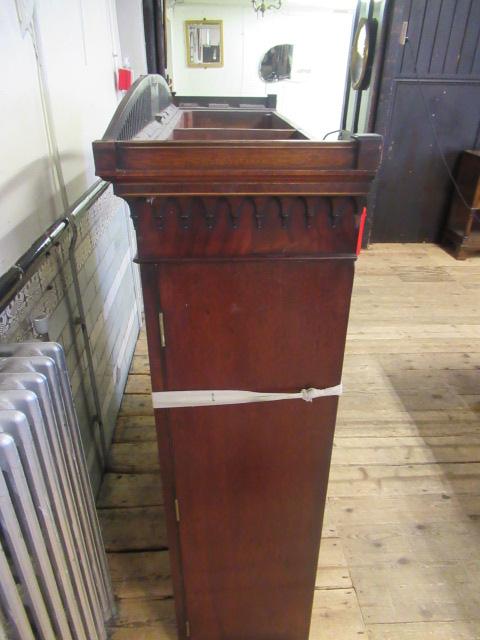 A GEORGIAN MAHOGANY SECRETAIRE BOOKCASE, c.1800, with rosewood banding and stringing, the lambrequin - Image 5 of 15