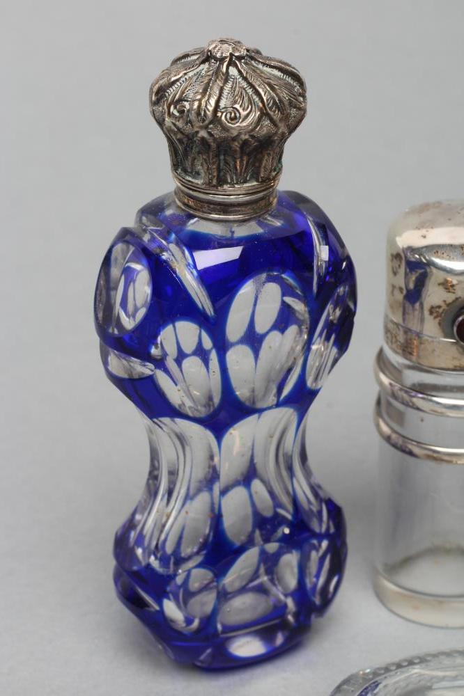 A COLLECTION OF GEORGIAN AND LATER GLASS SCENT BOTTLES, comprising "Le Parisien"- a ruby overlay - Image 5 of 7