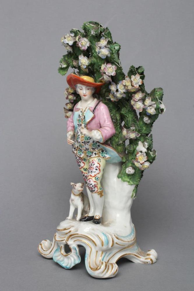 A CHELSEA PORCELAIN FIGURE, c.1765, modelled as a young gentleman wearing a broad brimmed hat, - Image 2 of 5