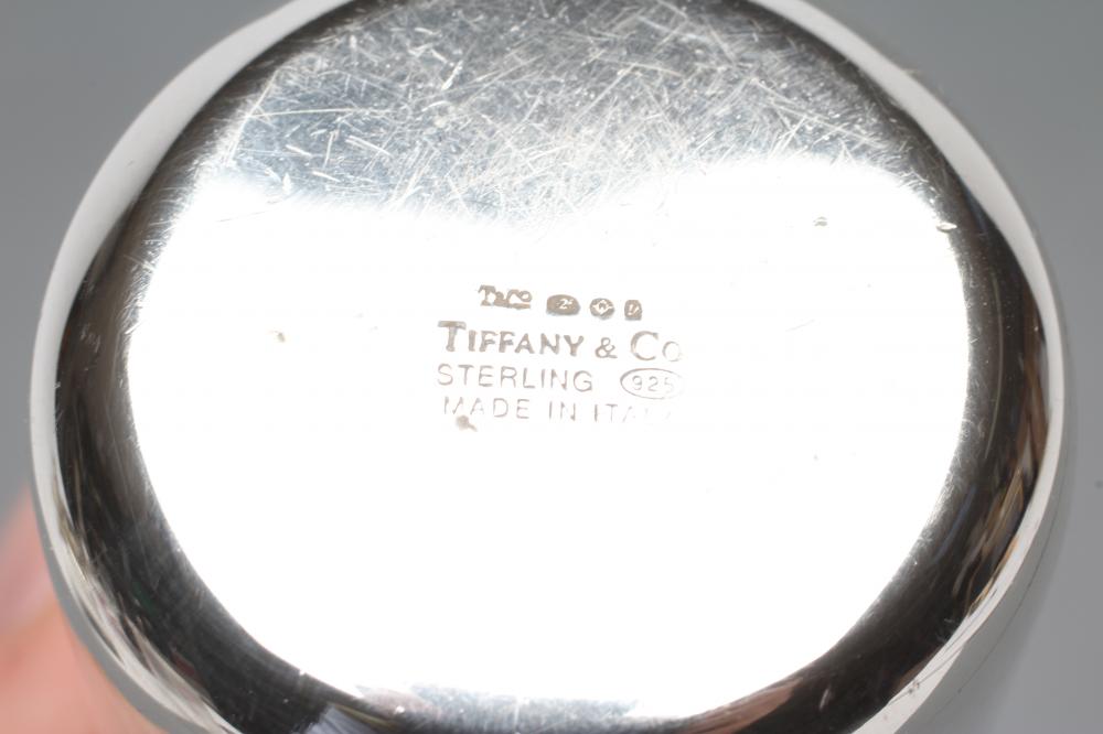 A GOLF BALL HOLDER AND COVER, maker Tiffany & Co., stamped Sterling 925, London import mark 1995, of - Image 4 of 4