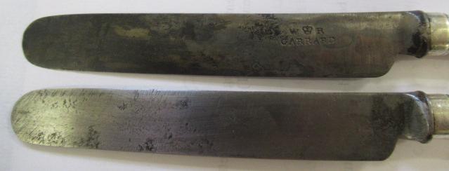 A SET OF TWELVE WILLIAM IV DESSERT KNIVES, maker's mark SP, London 1837, the reeded stamped and - Image 6 of 8