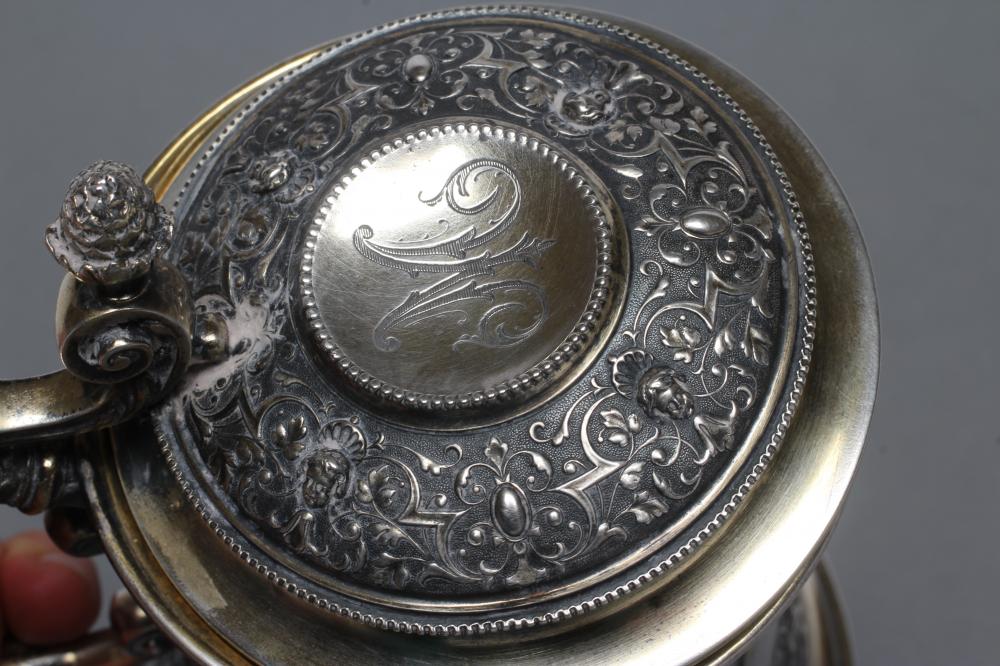 A RUSSIAN TANKARD, post 1876, 84 standard, of swept cylindrical form chased with six vacant oval - Image 5 of 7