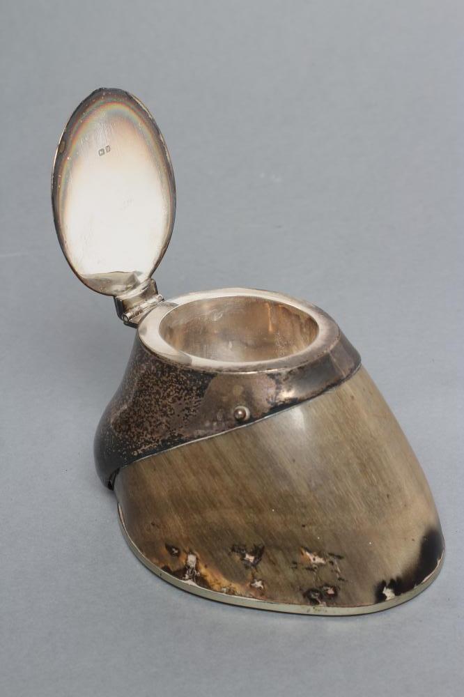 AN EDWARDIAN HORSE HOOF INKWELL/MATCH HOLDER, maker George Ernest Hawkins, Birmingham 1905, the - Image 3 of 4