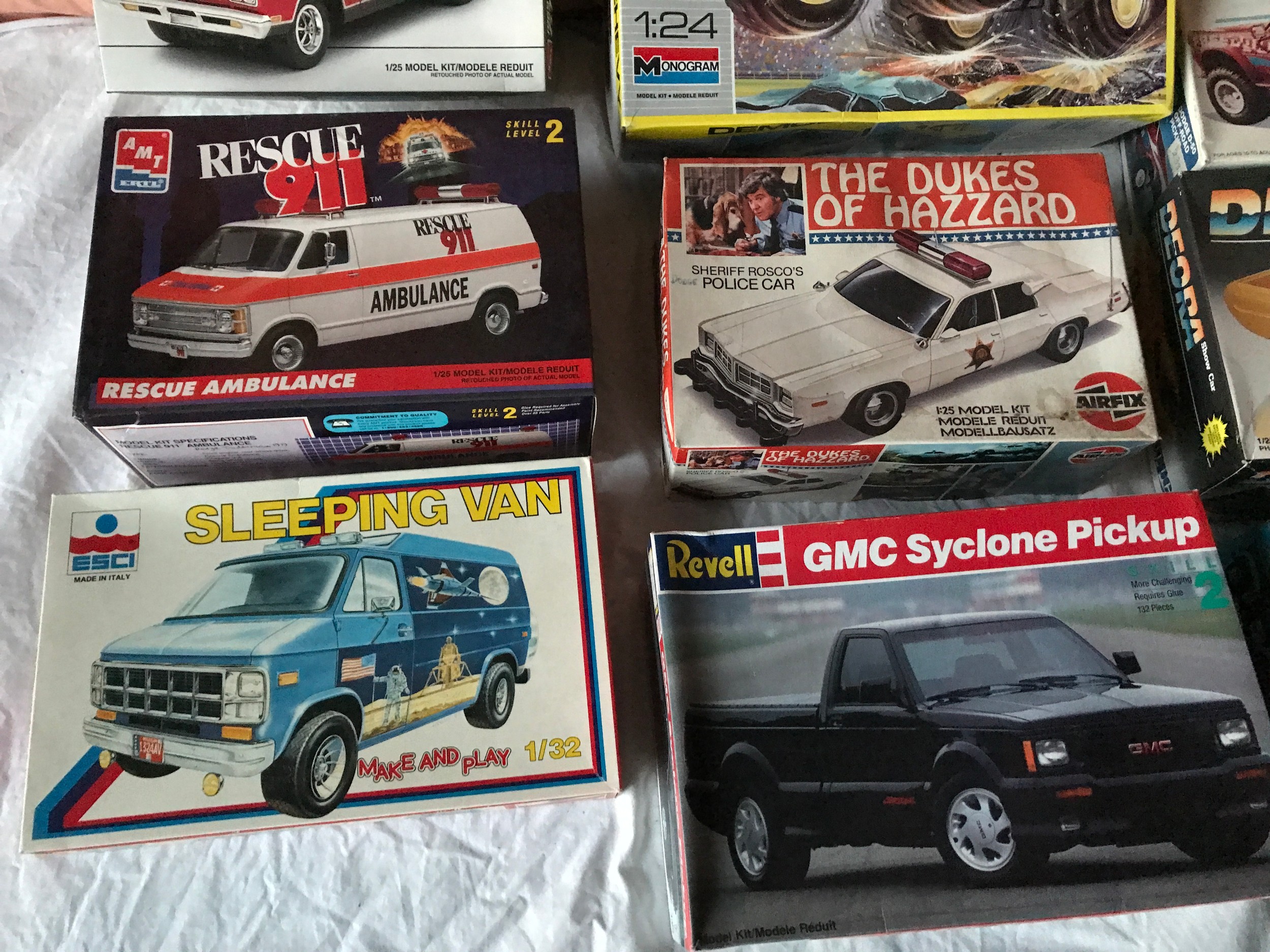Model kit selection of 9 trucks, cars & vans to include ERTL, 1969 Plymouth GTX Hardtop 6111, ERTL - Image 2 of 5