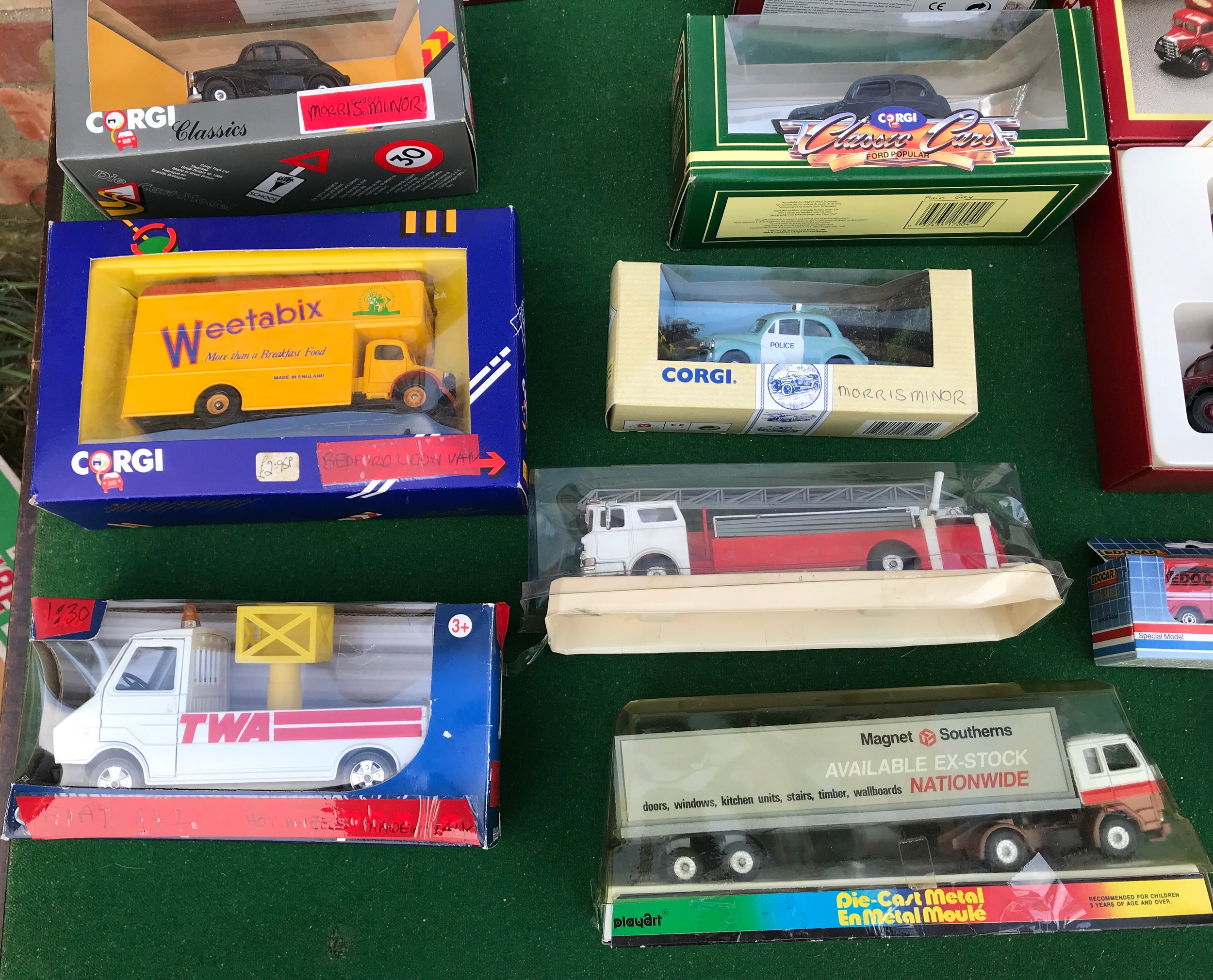 A mixed collection of diecast vehicles including Corgi Classics, Lledo Trackside, Playart, Lima - Image 2 of 7