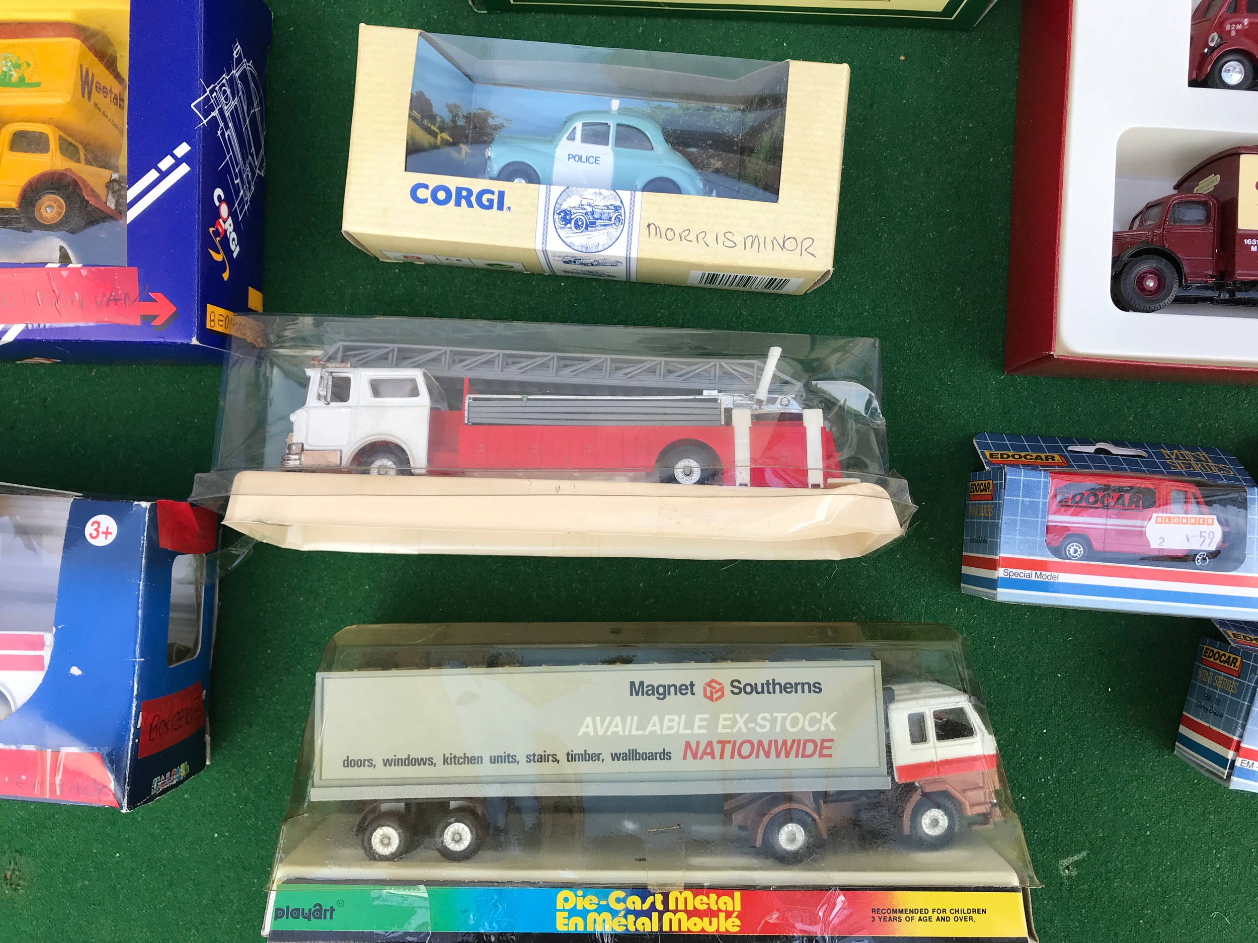 A mixed collection of diecast vehicles including Corgi Classics, Lledo Trackside, Playart, Lima - Image 6 of 7