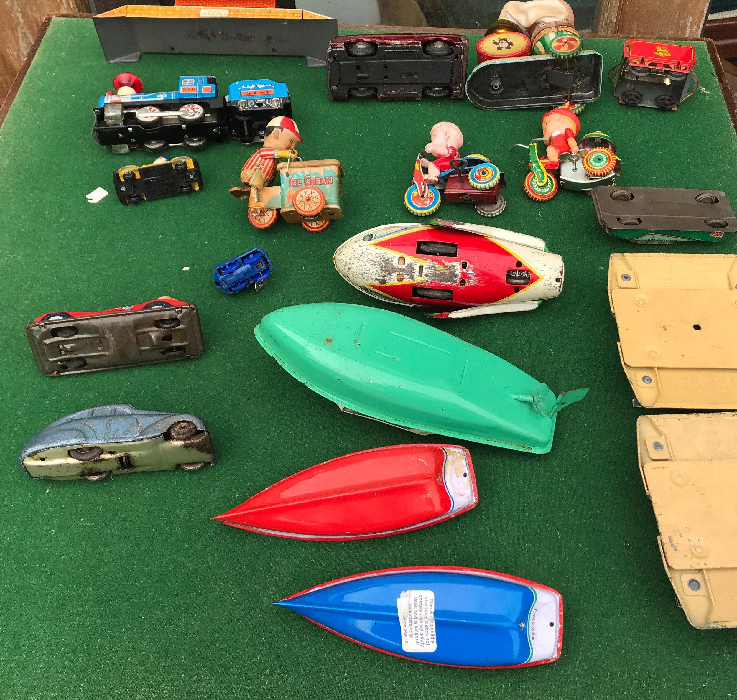 A large collection of tin plate toys to include bicycles, boats, train, cars, Noddy, Hornby-Dublo - Image 8 of 8