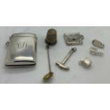 Silver to include vesta case maker Payton, Pepper & sons Ltd Chester 1918, Charles Homer thimble, .