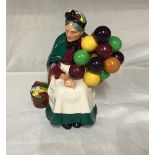 Royal Doulton ?The Old Balloon Seller?, 20 cm h.Condition ReportGood condition.