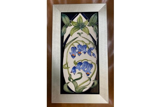 Moorcroft framed Bluebell plaque. Frame 25.5 x 14 cm.Condition ReportGood condition. - Image 1 of 3