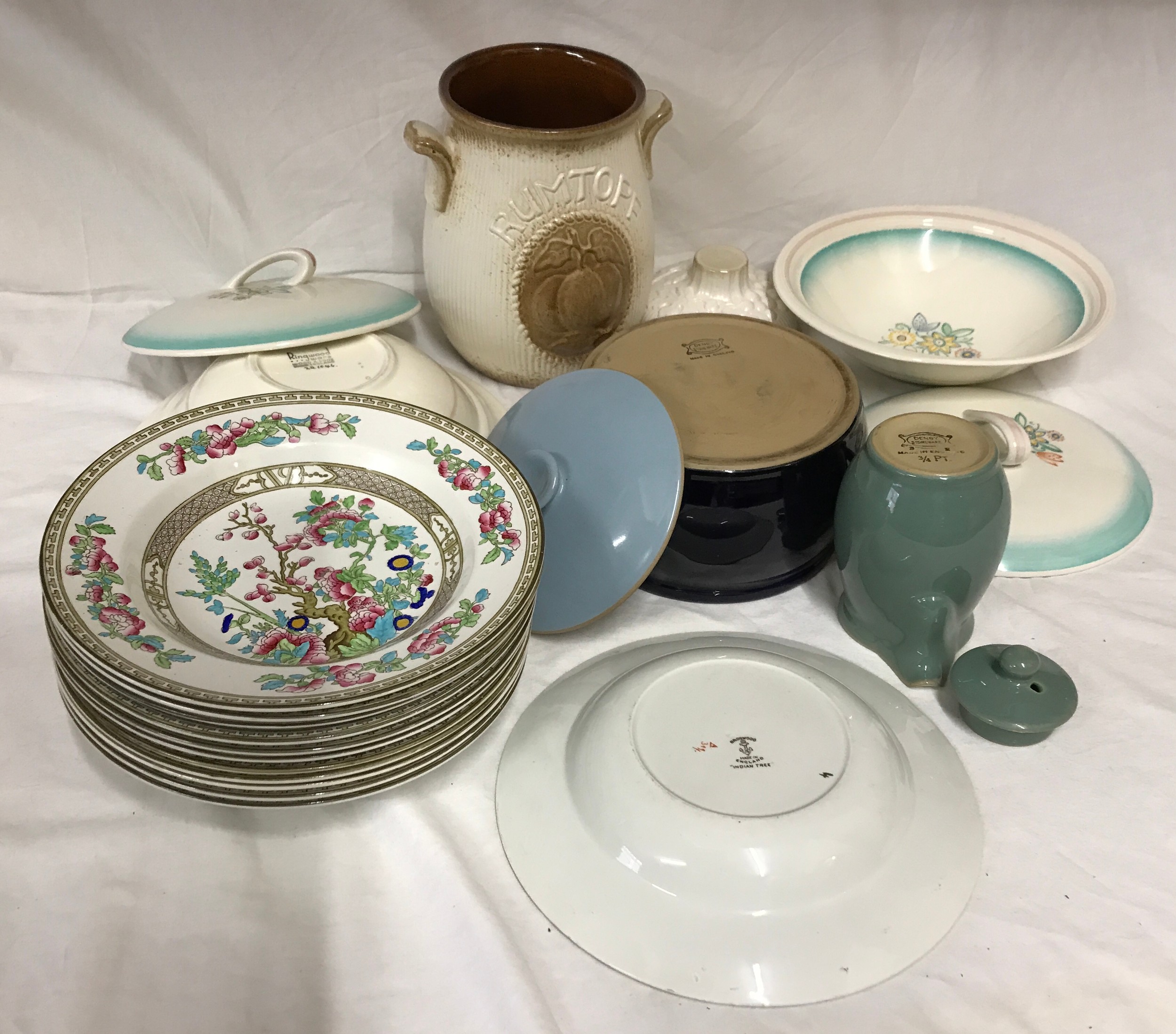 A collection of kitchen and table ware ceramics to include 2 x Ringwood ware Wood and sons - Image 3 of 3